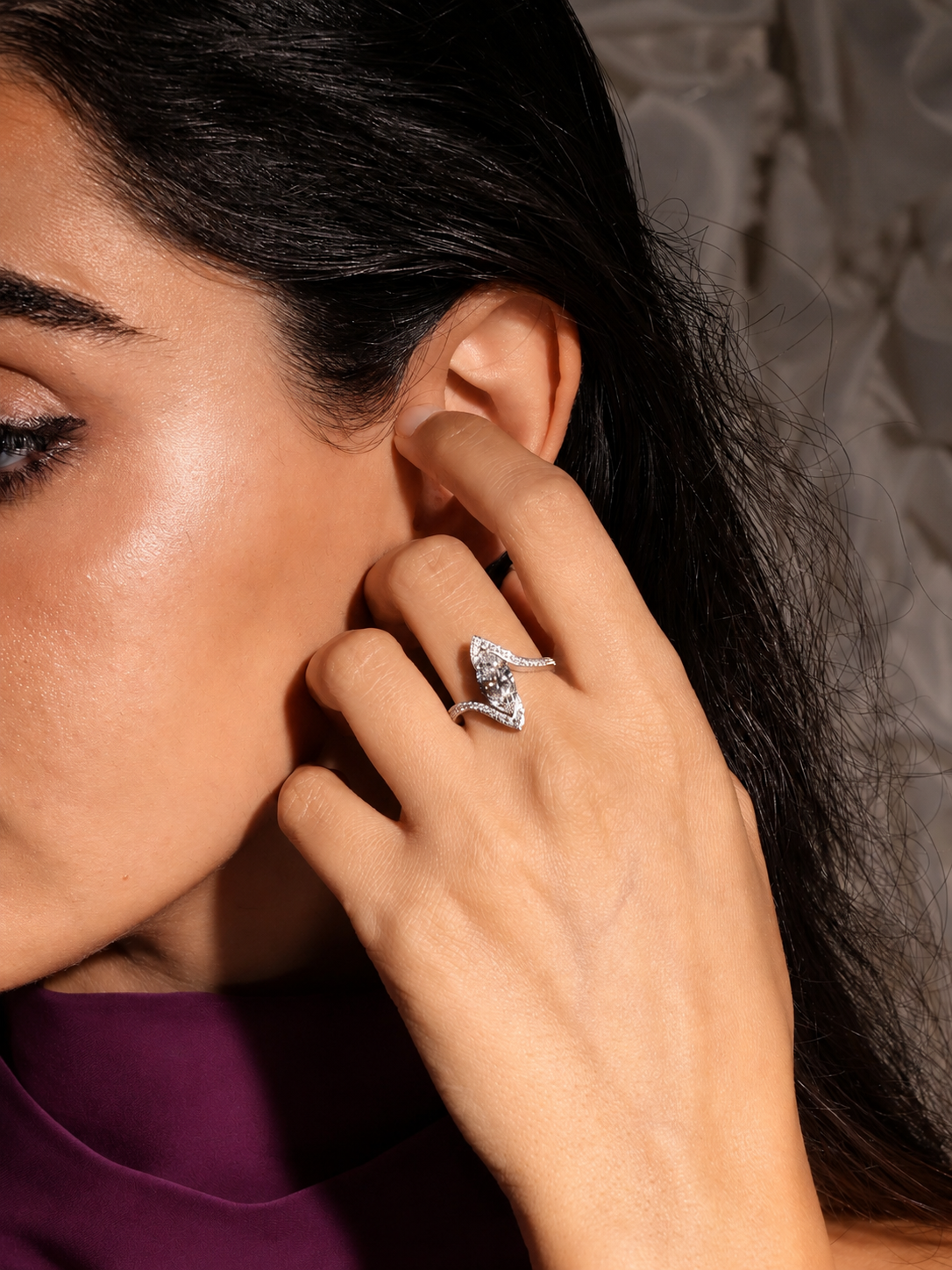 Serpentine Glow Ring