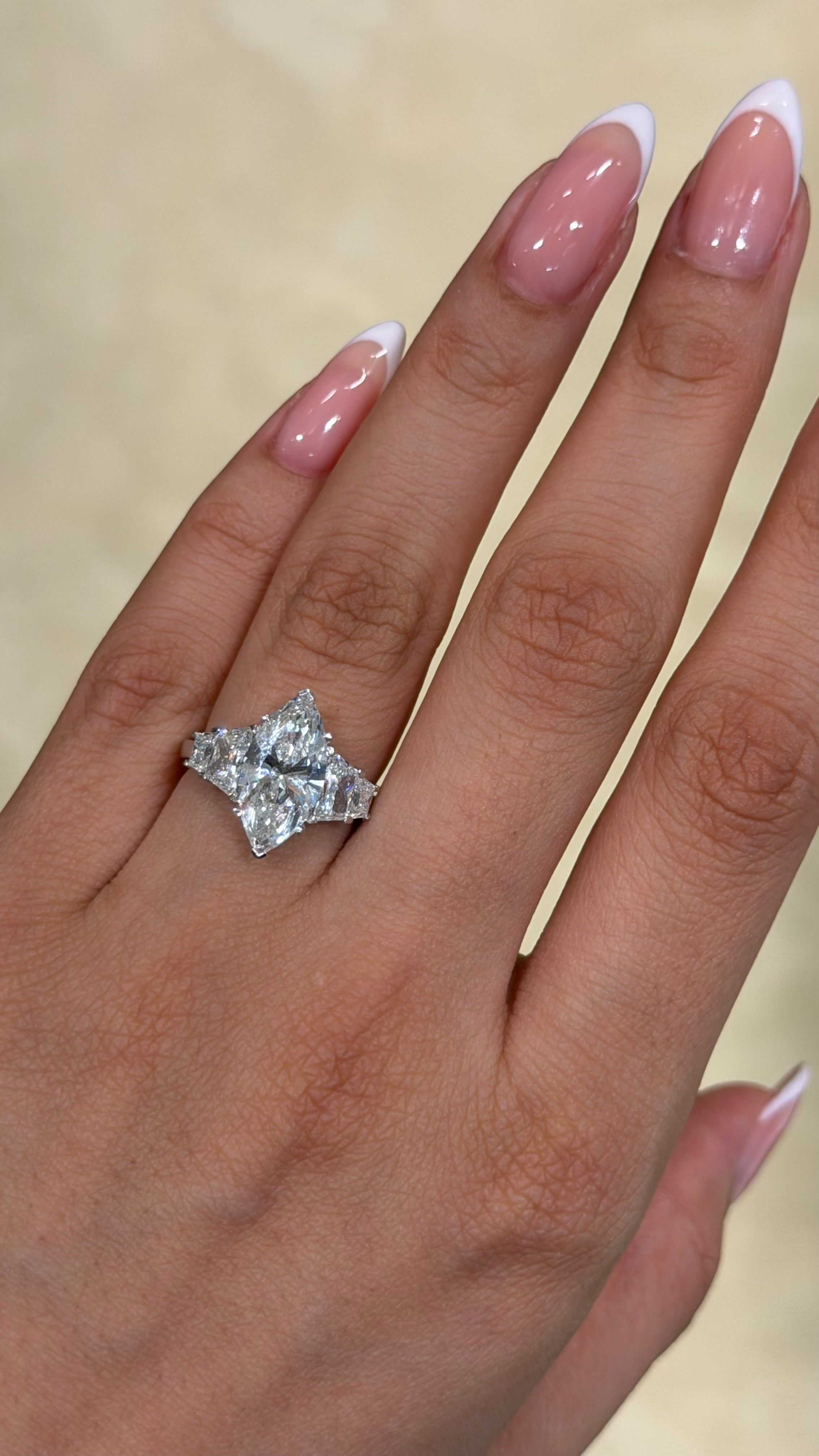 Élan Radiance Ring